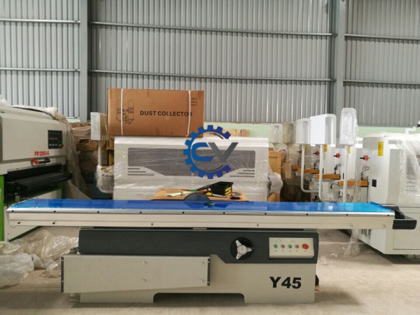 MÁY CƯA BÀN TRƯỢT  Y45 3200
